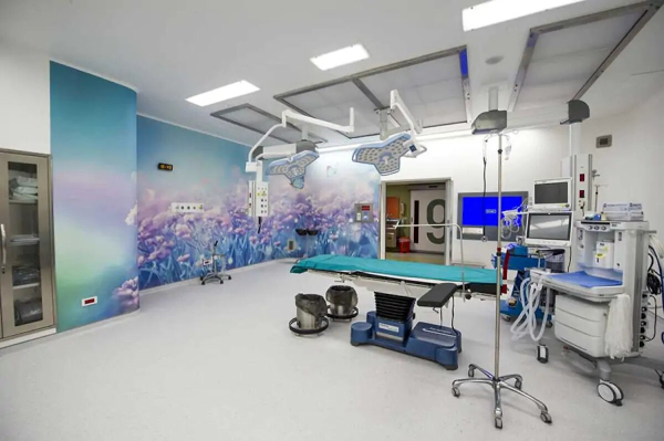 ESTHERIAN CLINIC - image de couverture
